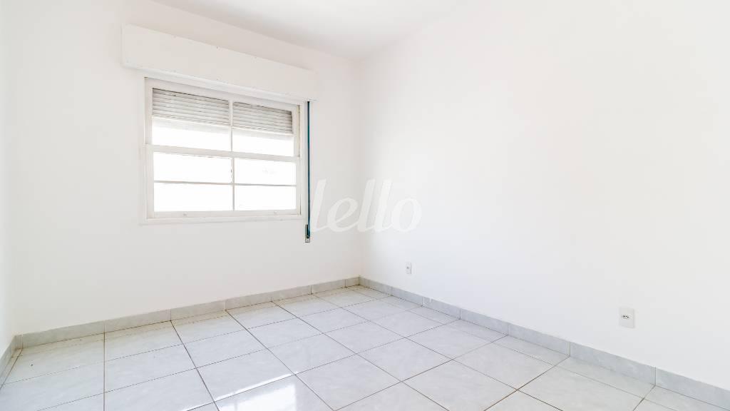 DORMITÓRIO de Apartamento para alugar, Padrão com 50 m², 1 quarto e 1 vaga em Aclimação - São Paulo
