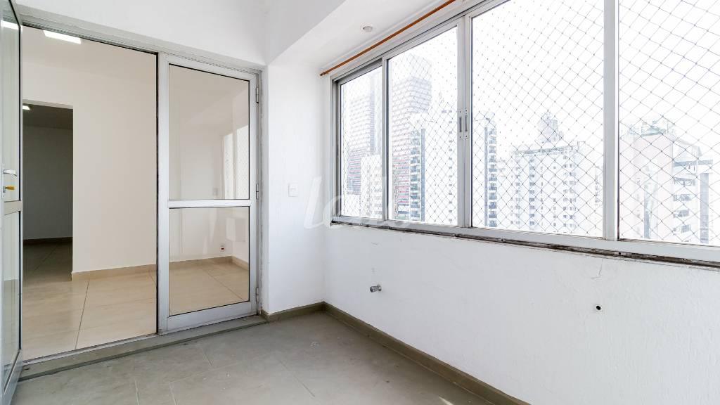 SALA de Apartamento para alugar, Duplex com 96 m², 4 quartos e 3 vagas em Consolação - São Paulo