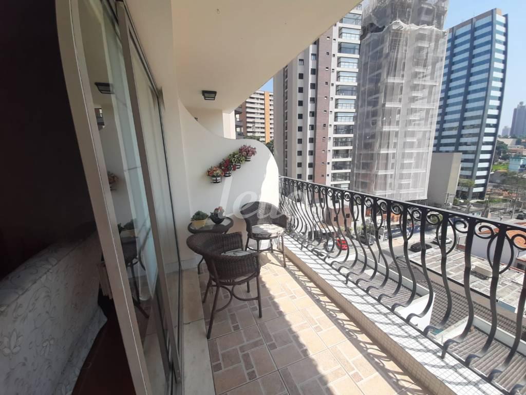 SACADA COM VISTA LIVRE de Apartamento à venda, Padrão com 137 m², 3 quartos e 2 vagas em Jardim - Santo André