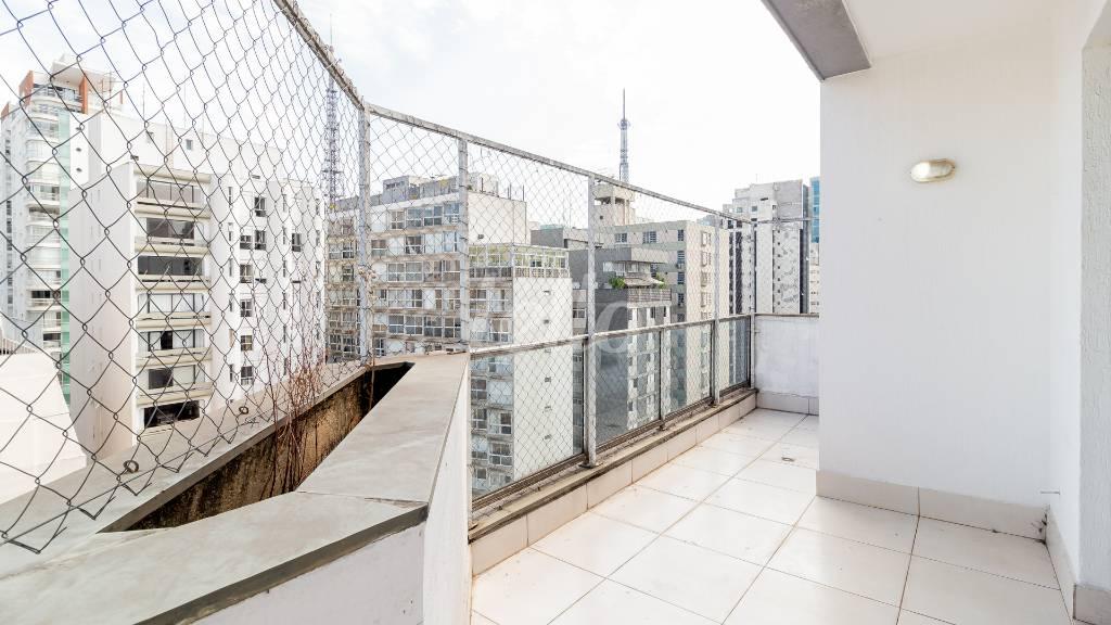 VARANDA de Apartamento para alugar, Duplex com 96 m², 4 quartos e 3 vagas em Consolação - São Paulo