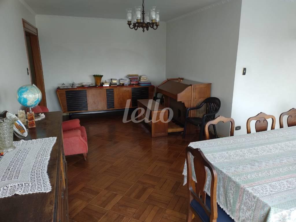 LIVING de Apartamento à venda, Padrão com 170 m², 3 quartos e 1 vaga em Vila Mariana - São Paulo
