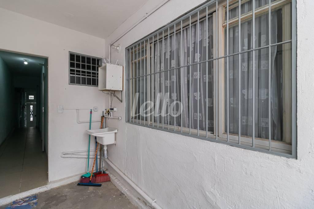 11 AREA DE SERVIÇO de Casa para alugar, térrea com 30 m², 1 quarto e em Vila Zilda - São Paulo
