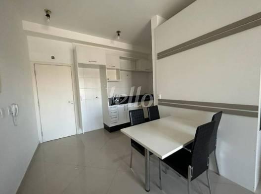 SALA de Apartamento para alugar, Padrão com 42 m², 1 quarto e 1 vaga em Jardim Três Marias - São Bernardo do Campo