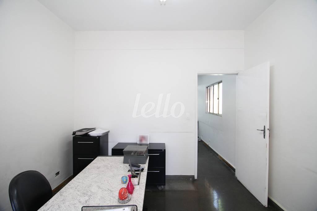 SALA 1 de Sobreloja para alugar, Padrão com 110 m², e 1 vaga em Indianópolis - São Paulo