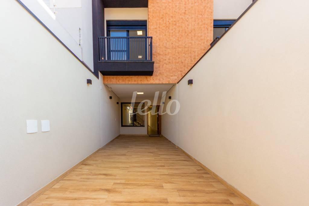 GARAGEM de Casa à venda, sobrado com 165 m², 3 quartos e 2 vagas em Vila do Bosque - São Paulo