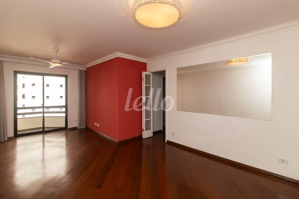 01 SALA de Apartamento para alugar, Padrão com 86 m², 3 quartos e 2 vagas em Tatuapé - São Paulo