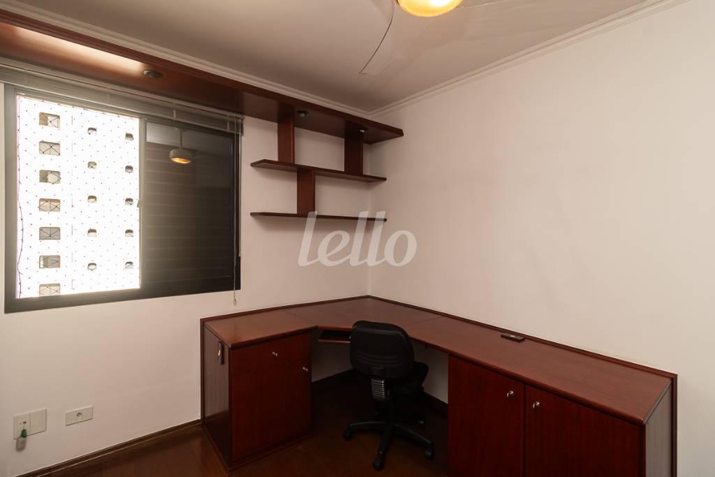 20 QUARTO 3 de Apartamento para alugar, Padrão com 86 m², 3 quartos e 2 vagas em Tatuapé - São Paulo