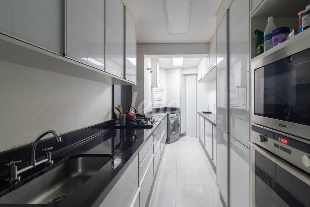 COZINHA de Apartamento à venda, Padrão com 122 m², 3 quartos e 2 vagas em Mooca - São Paulo