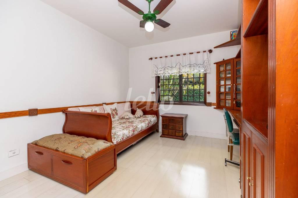 DORM de Casa à venda, sobrado com 419 m², 4 quartos e 4 vagas em Alto de Pinheiros - São Paulo