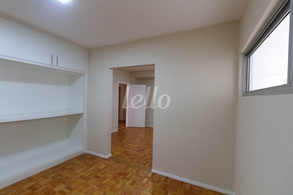 COPA-DESPENSA de Apartamento à venda, Padrão com 240 m², 3 quartos e 2 vagas em Jardim Paulista - São Paulo