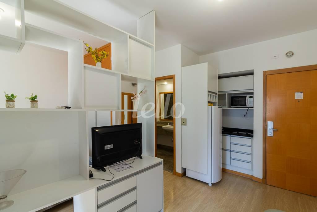 SALA de Apartamento para alugar, Padrão com 29 m², 1 quarto e 1 vaga em Jardim Paulista - São Paulo