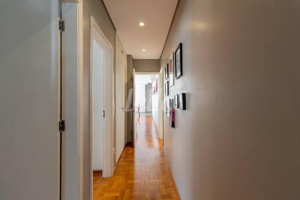 CORREDOR de Apartamento à venda, Padrão com 138 m², 3 quartos e 1 vaga em Jardim Paulista - São Paulo