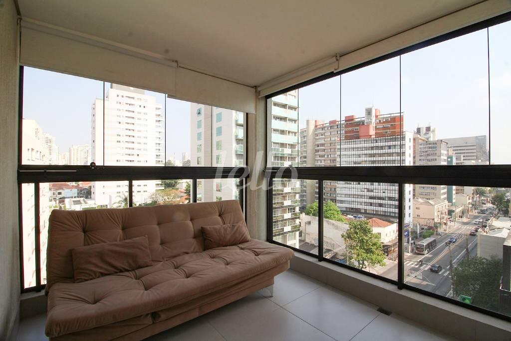 VARANDA de Apartamento para alugar, Studio com 31 m², 1 quarto e 1 vaga em Jardim Paulista - São Paulo