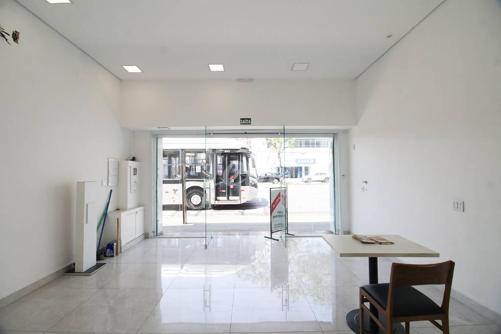 SALÃO de Loja para alugar, Padrão com 200 m², e em Mirandopolis - São Paulo