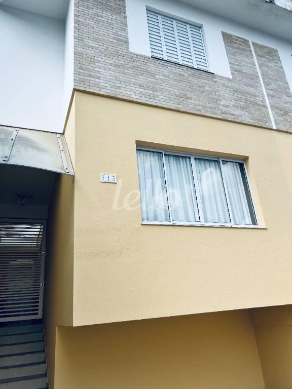 FACHADA de Casa à venda, sobrado com 100 m², 3 quartos e 2 vagas em Bosque da Saúde - São Paulo