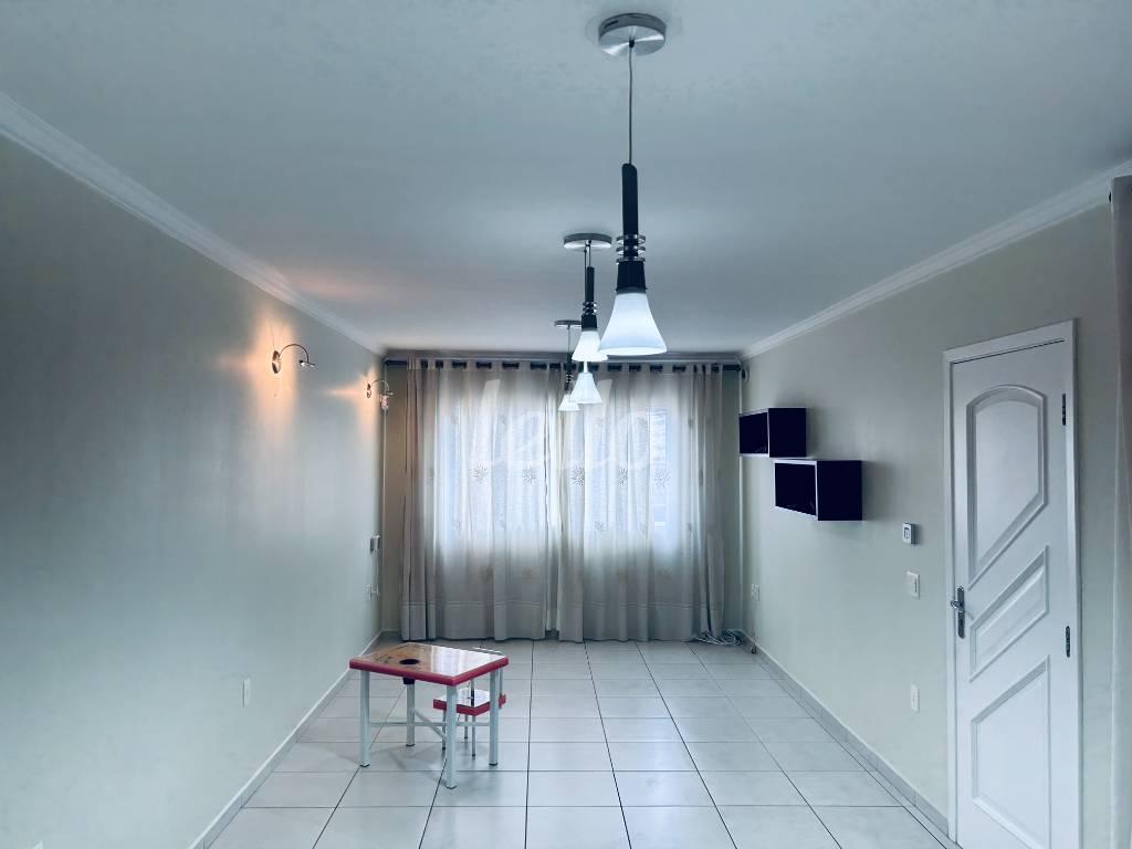 SALA VÁRIOS AMBIENTES de Casa à venda, sobrado com 100 m², 3 quartos e 2 vagas em Bosque da Saúde - São Paulo