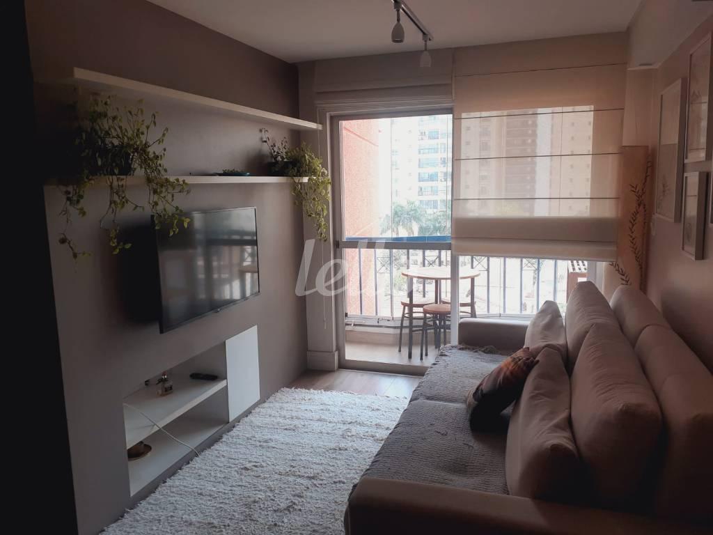 SALA de Apartamento à venda, Padrão com 79 m², 3 quartos e 2 vagas em Mirandopolis - São Paulo