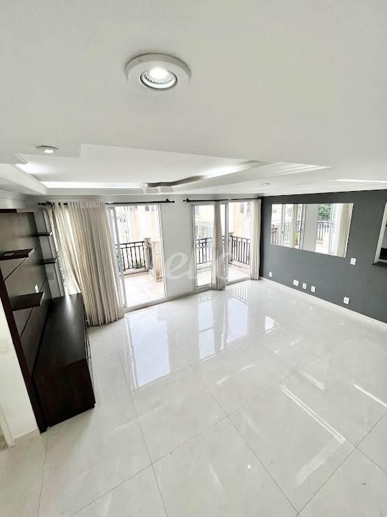 SALA de Apartamento à venda, Padrão com 101 m², 3 quartos e 2 vagas em Sítio da Figueira - São Paulo