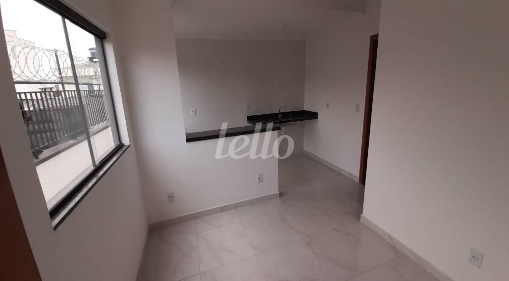 SALA - COZINHA de Apartamento à venda, Padrão com 30 m², 1 quarto e em Vila Invernada - São Paulo