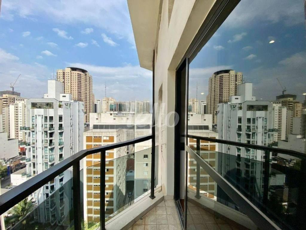 VARANDA de Apartamento para alugar, Duplex com 99 m², 3 quartos e 2 vagas em Itaim Bibi - São Paulo