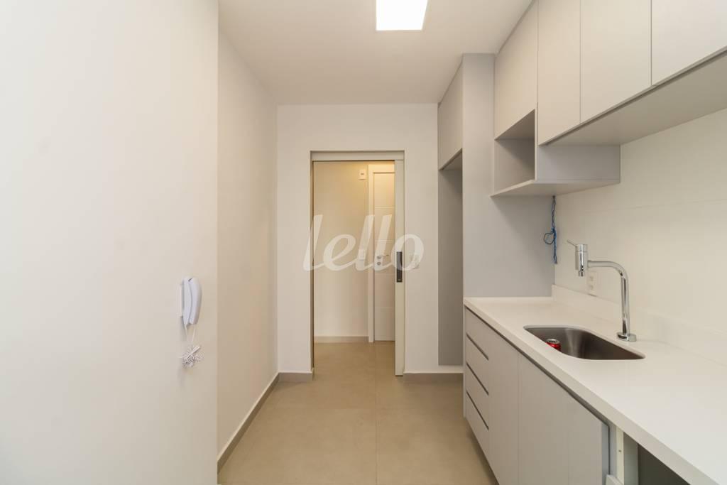 32 COZINHA de Apartamento para alugar, Padrão com 115 m², 3 quartos e 2 vagas em Chácara Califórnia - São Paulo