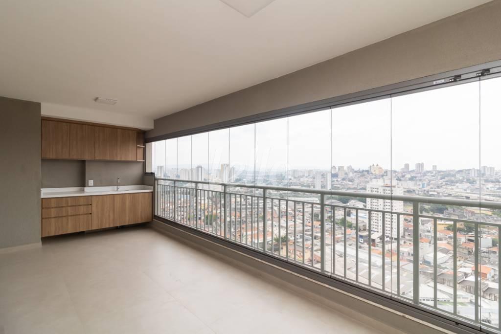 06 VARANDA de Apartamento para alugar, Padrão com 115 m², 3 quartos e 2 vagas em Chácara Califórnia - São Paulo