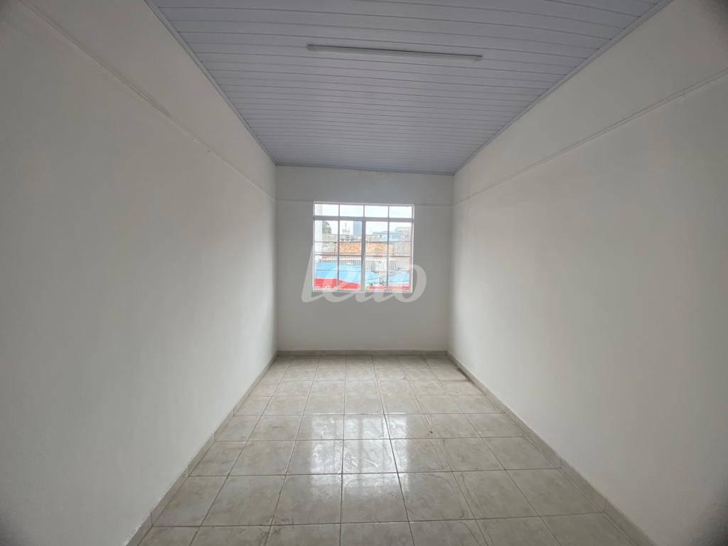 SALA 1 de Prédio Comercial para alugar, Monousuário com 200 m², e em Nova Gerty - São Caetano do Sul