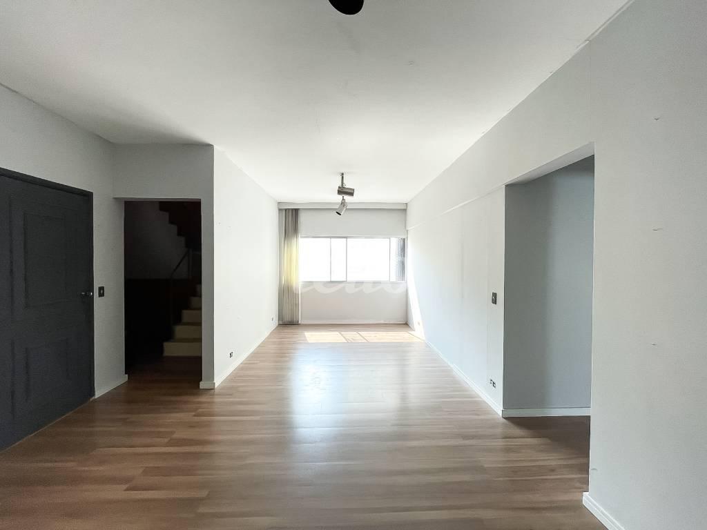 SALA de Apartamento à venda, cobertura - Padrão com 260 m², 4 quartos e 2 vagas em Jardim Paulista - São Paulo