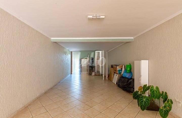GARAGEM de Casa à venda, sobrado com 230 m², 4 quartos e 4 vagas em Vila Pinheirinho - Santo André