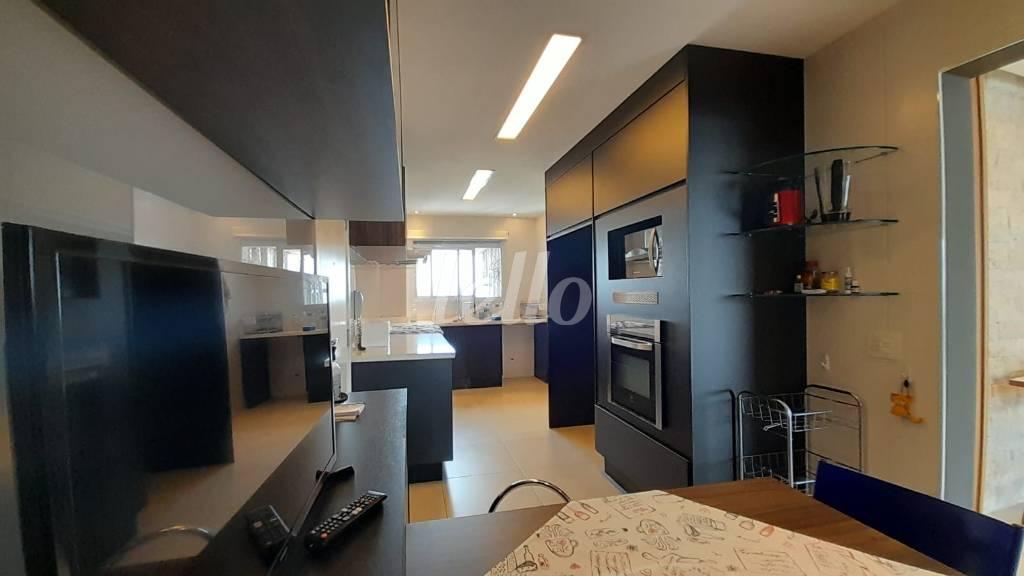 COPA E COZINHA de Apartamento à venda, Padrão com 251 m², 3 quartos e 4 vagas em Aclimação - São Paulo