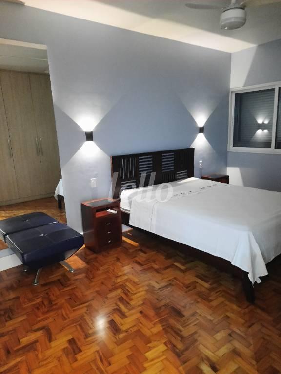 QUARTO SUITE de Apartamento à venda, Padrão com 115 m², 2 quartos e 1 vaga em Pinheiros - São Paulo