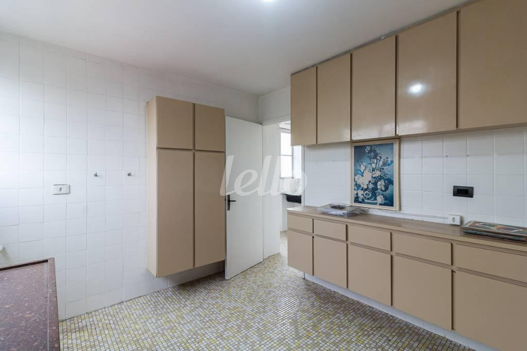 COZINHA de Apartamento para alugar, Padrão com 106 m², 2 quartos e 1 vaga em Vila Mariana - São Paulo