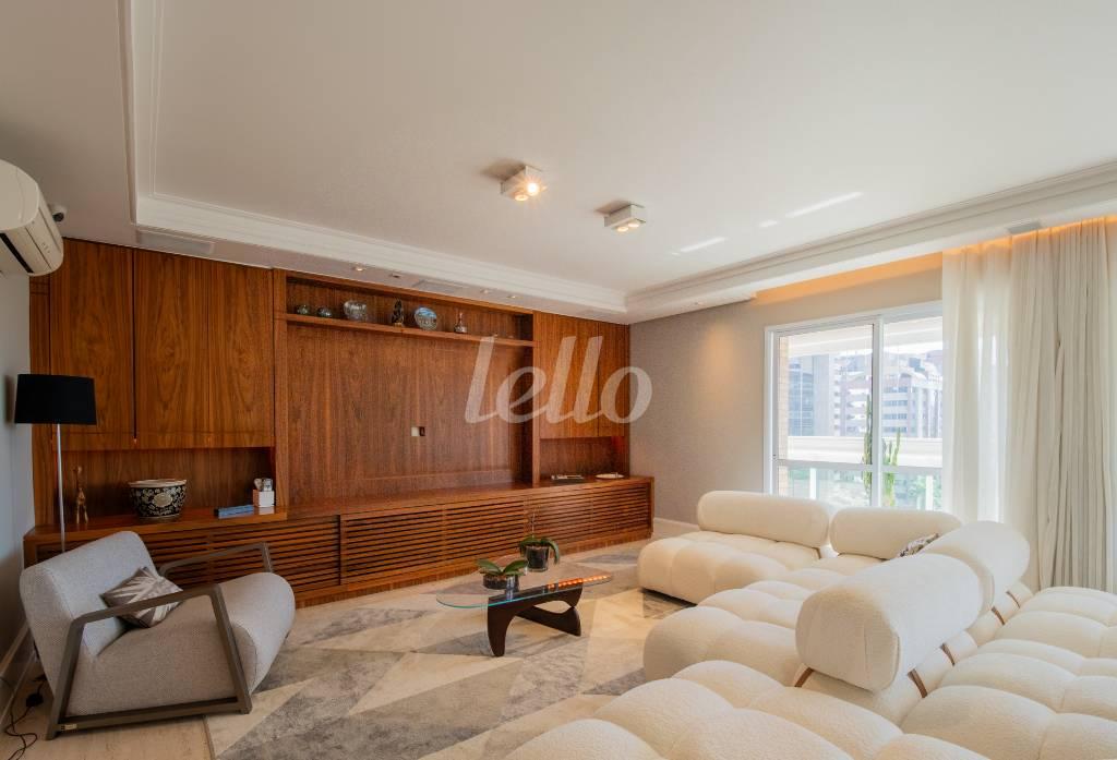 SALA-1 de Apartamento à venda, Padrão com 239 m², 4 quartos e 4 vagas em Cidade Monções - São Paulo