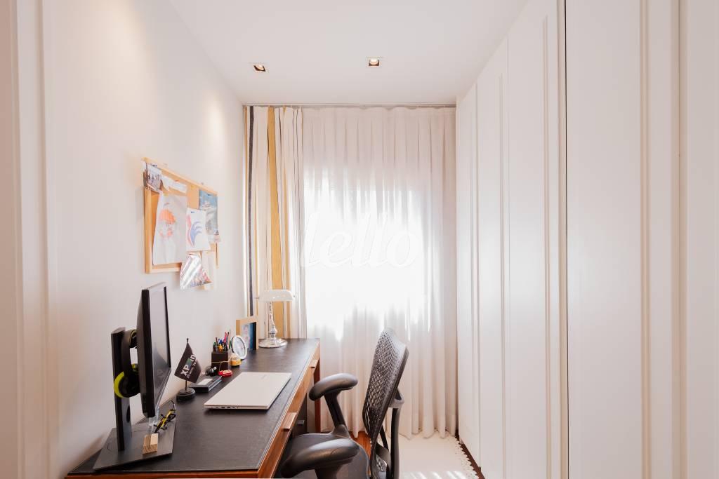 SUITE de Apartamento à venda, Padrão com 239 m², 4 quartos e 4 vagas em Cidade Monções - São Paulo