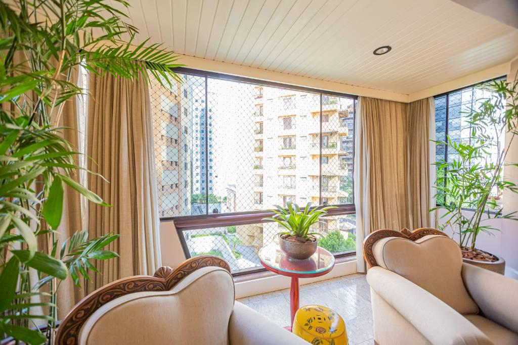 SALA 2 AMBIENTES de Apartamento para alugar, Padrão com 200 m², 3 quartos e 5 vagas em Indianópolis - São Paulo