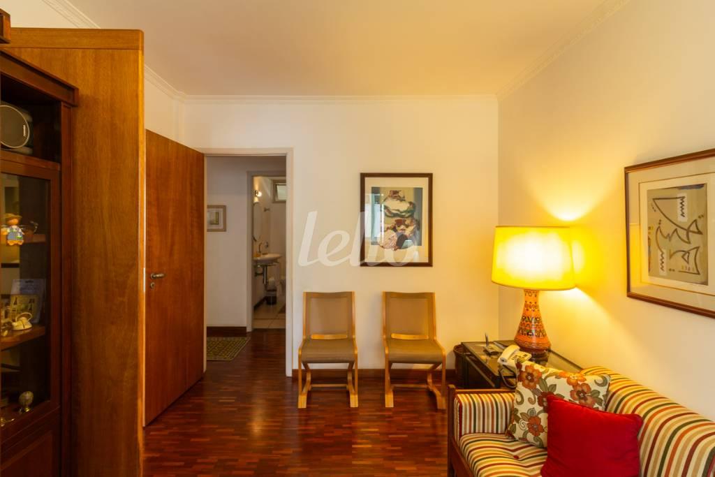 SALA 2 de Apartamento para alugar, Padrão com 210 m², 3 quartos e 2 vagas em Itaim Bibi - São Paulo