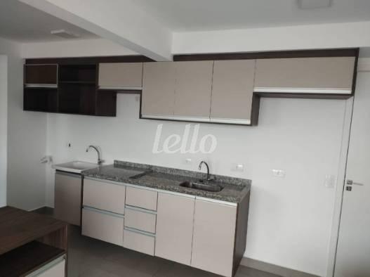 COZINHA  / ÁREA DE SERVIÇO de Apartamento para alugar, Padrão com 37 m², 1 quarto e em Vila Guarani - São Paulo
