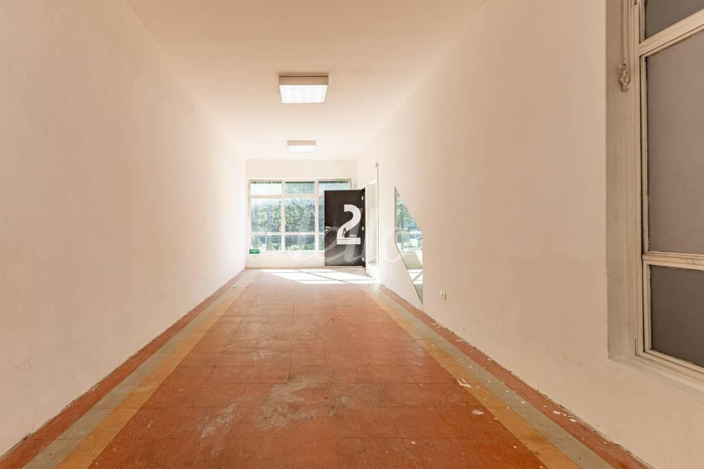 SALA de Prédio Comercial para alugar, Monousuário com 540 m², e 14 vagas em Pinheiros - São Paulo