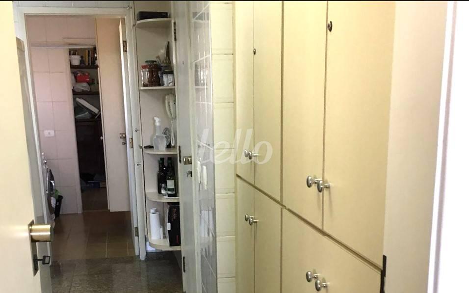 COZINHA de Apartamento à venda, Padrão com 160 m², 4 quartos e 3 vagas em Campo Belo - São Paulo