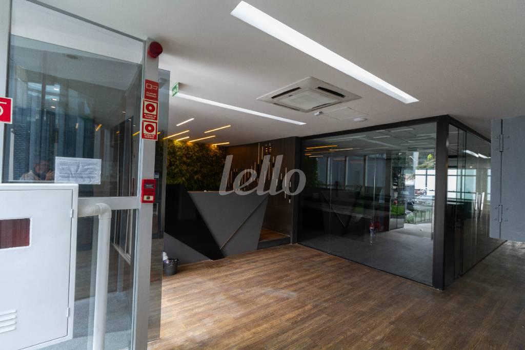 RECEPÇÃO de Prédio Comercial para alugar, Monousuário com 685 m², e em Vila Olímpia - São Paulo