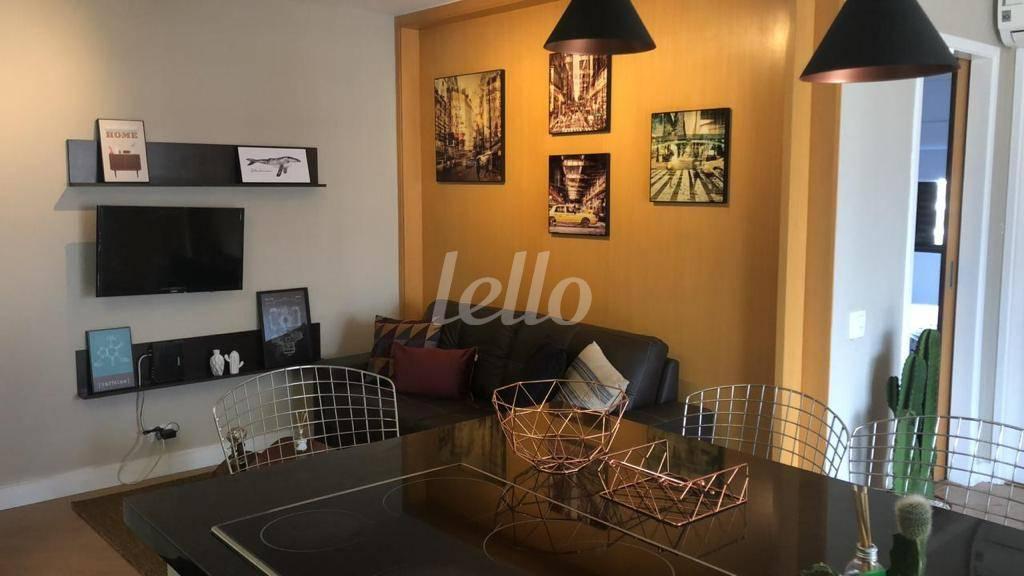 SALA de Apartamento para alugar, Padrão com 55 m², 2 quartos e 1 vaga em Vila Nova Conceição - São Paulo