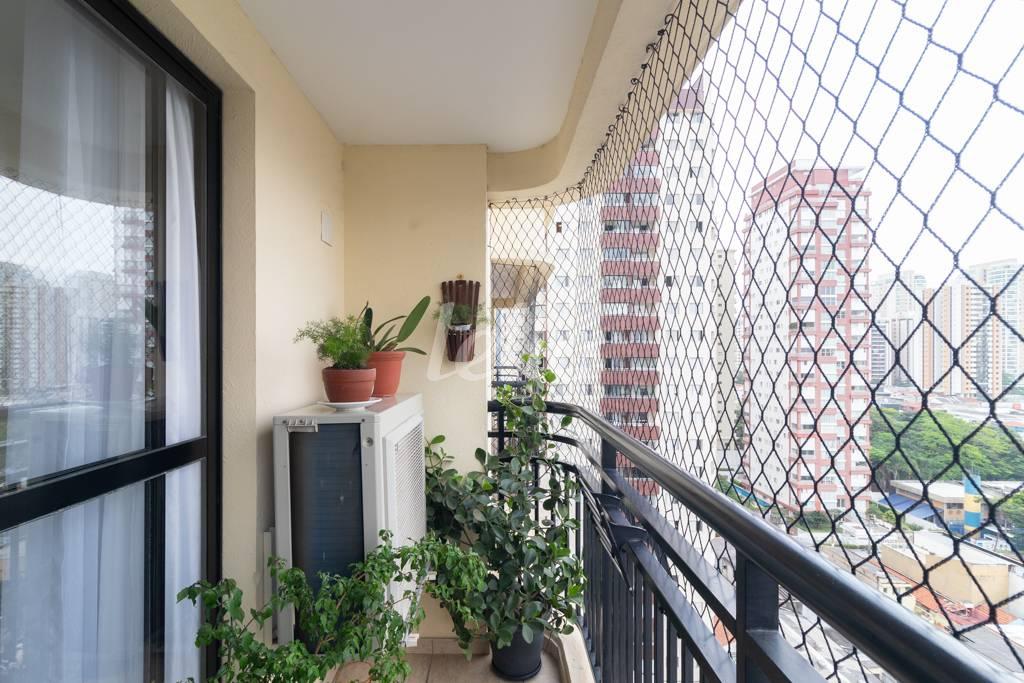 VARANDA de Apartamento à venda, Padrão com 131 m², 3 quartos e 3 vagas em Tatuapé - São Paulo