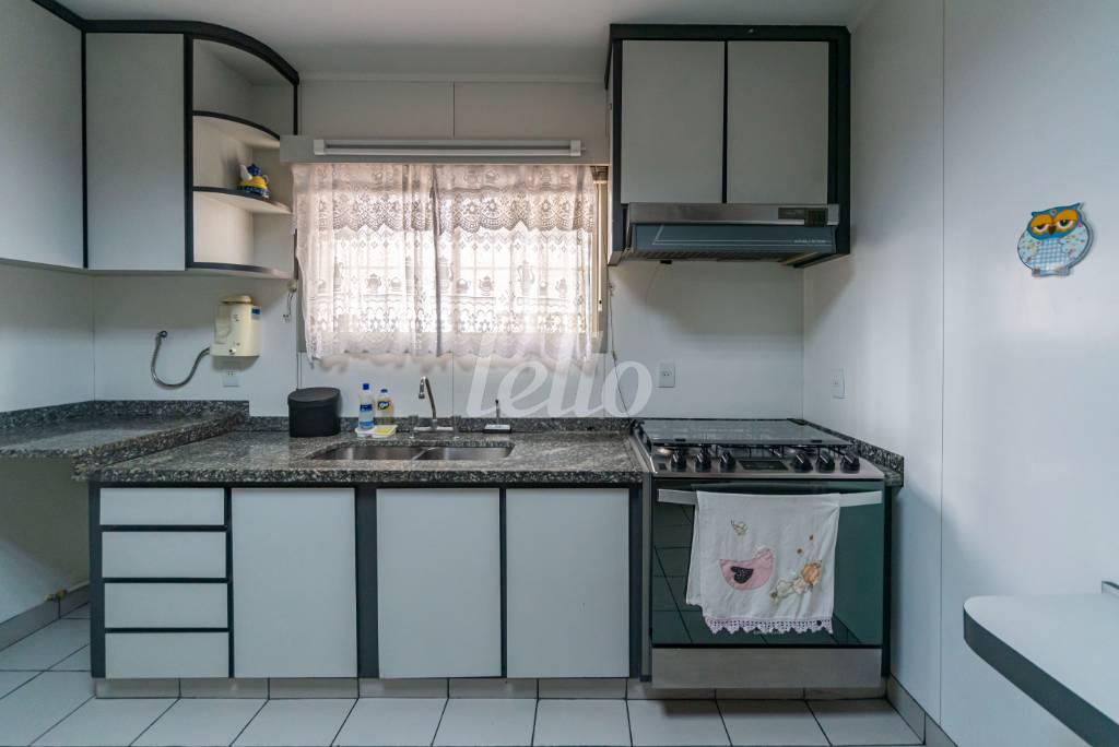 COZINHA de Apartamento à venda, Padrão com 132 m², 3 quartos e 2 vagas em Jardim - Santo André