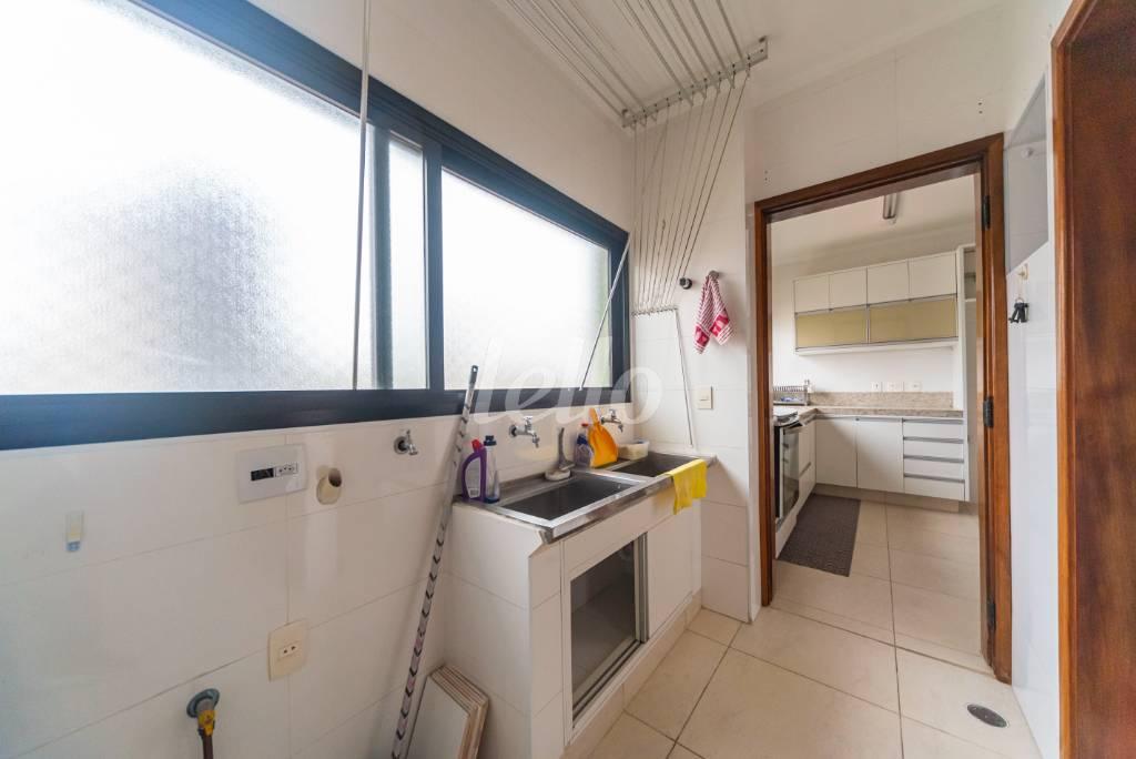 ÁREA DE SERVIÇO de Apartamento à venda, Padrão com 128 m², 3 quartos e 2 vagas em Vila Bastos - Santo André