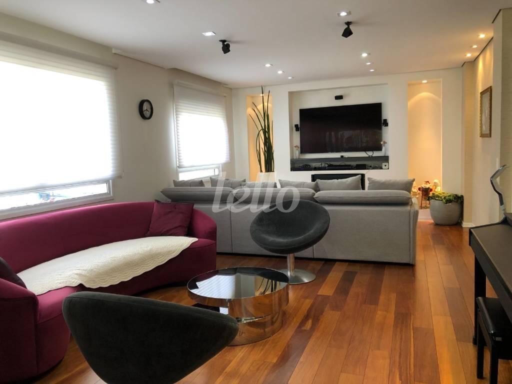 SALA 3 AMBIENTES de Apartamento à venda, Padrão com 213 m², 3 quartos e 3 vagas em Paraíso - São Paulo