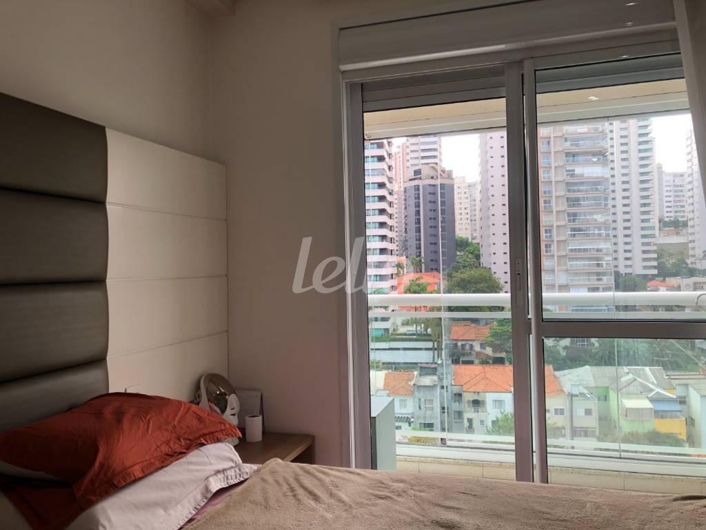 DORMITÓRIO de Apartamento à venda, Padrão com 213 m², 3 quartos e 3 vagas em Paraíso - São Paulo