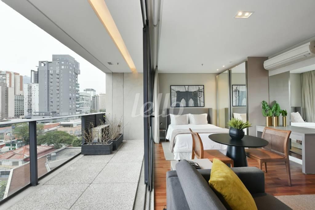 VARANDA de Apartamento para alugar, Studio com 42 m², 1 quarto e 1 vaga em Vila Olímpia - São Paulo