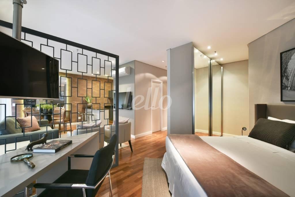 DORMITÓRIO de Apartamento para alugar, Padrão com 65 m², 1 quarto e 2 vagas em Vila Olímpia - São Paulo