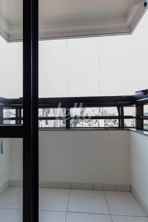 SACADA DA SUÍTE 1 de Apartamento para alugar, Padrão com 219 m², 3 quartos e 4 vagas em Perdizes - São Paulo