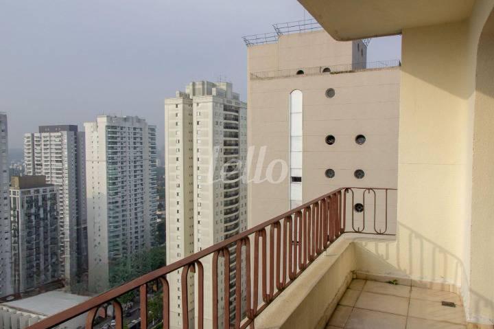 VARANDA de Apartamento à venda, Duplex com 647 m², 6 quartos e 6 vagas em Jardim Santo Amaro - São Paulo